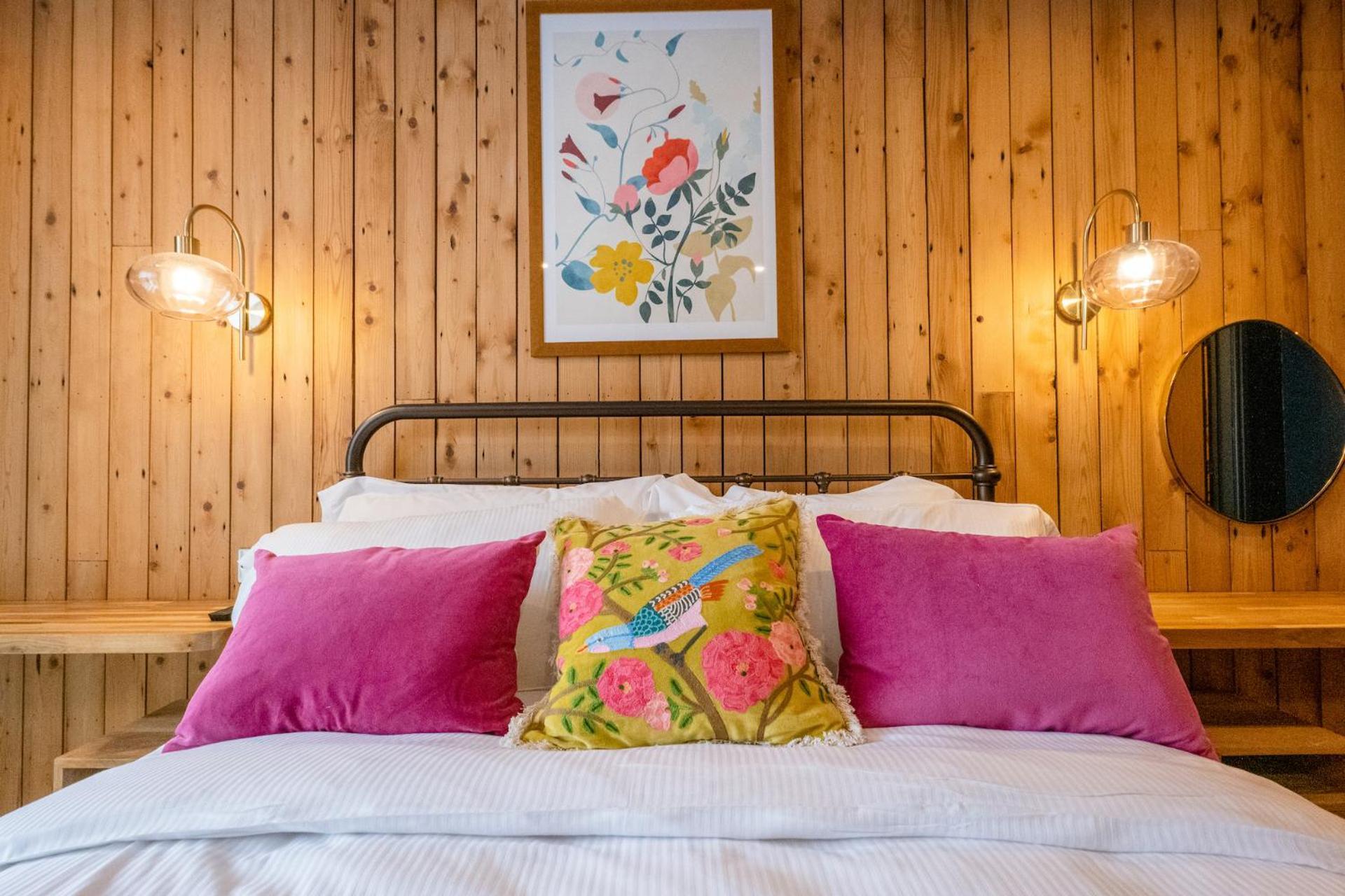 The Sheep And Penguin Hotel Wells Bagian luar foto